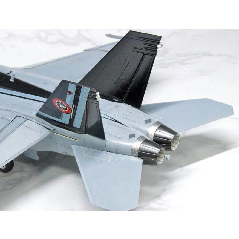 1/48 F/A18E「スーパーホーネット」完成品の画像
