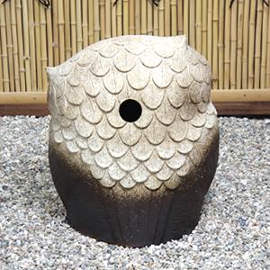 信楽焼きふくろう　17号首かしげふくろう(粉引き)　陶器フクロウ置物［fu-0058］
