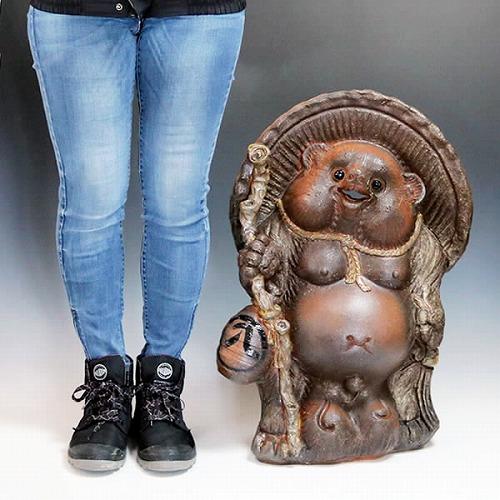 【希少品】 古狸菴窯作　信楽焼き20号ひねり手作りたぬき　陶器タヌキ　しがらき狸　［tt-0136］ 【9280980989】(32868円)