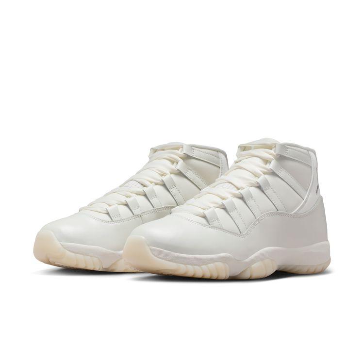 JORDAN BRAND HO25 11/15 WMNS AIR 11 RETRO セイル/パールグレー