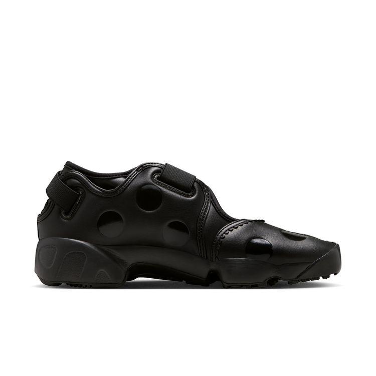 NIKE SU26 NIKE WMNS AIR RIFT ブラック/ブラック-ブラック IR1226-002の画像