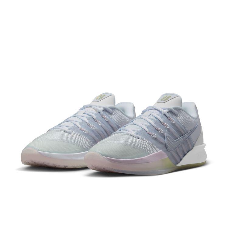 NIKE SU26 5/18 SABRINA 3 EP ホワイト/ダスティパープル-フットボール