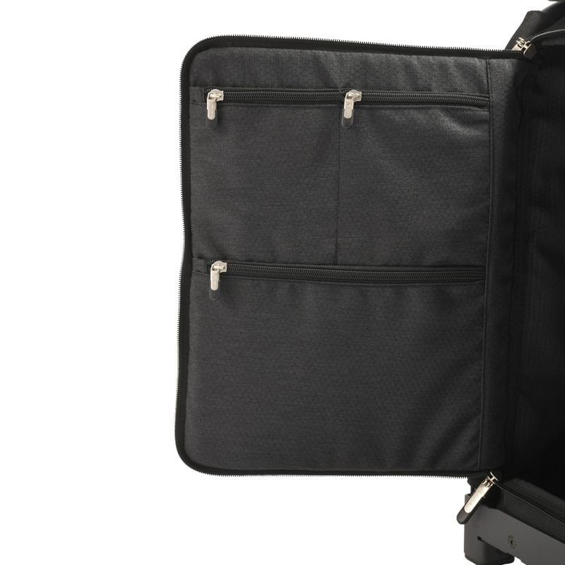 座れるキャリーバッグ ZUCA NAVIGATOR Black/Black （ズーカ） 機内