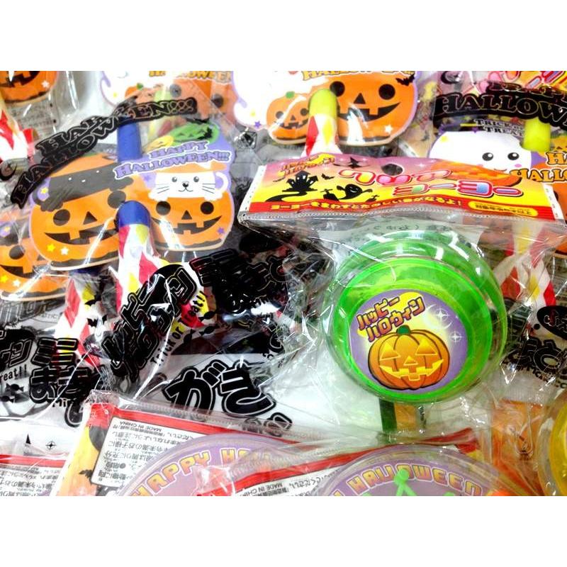 ハロウィン景品】 配り景品 ハロウィンおもちゃセット アソ-ト100個