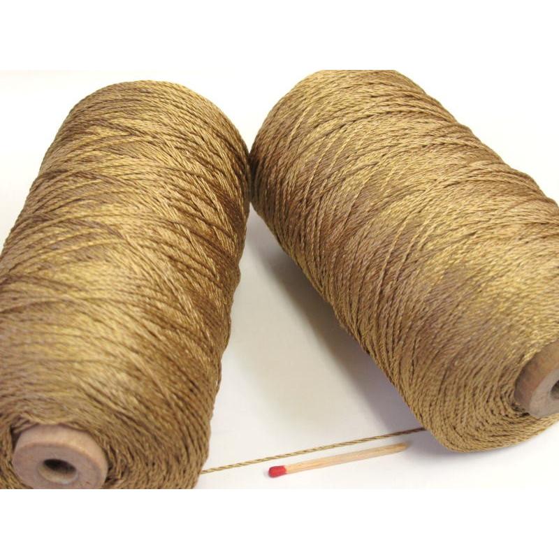 シルク1000（金茶）　軽くてやわらかいニットに最適な素材です。手織りの方にも手編みの方にもぜひお使い頂きたいオススメの糸です。｜ito-kinshou