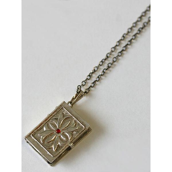 Tiny タイニー 本 ネックレス 正規品 ブック ペンダントトップ 小物入れ シルバー 銀 プレゼント メンズ レディース 人気 ブランド おしゃれ 送料無料 |  | 01