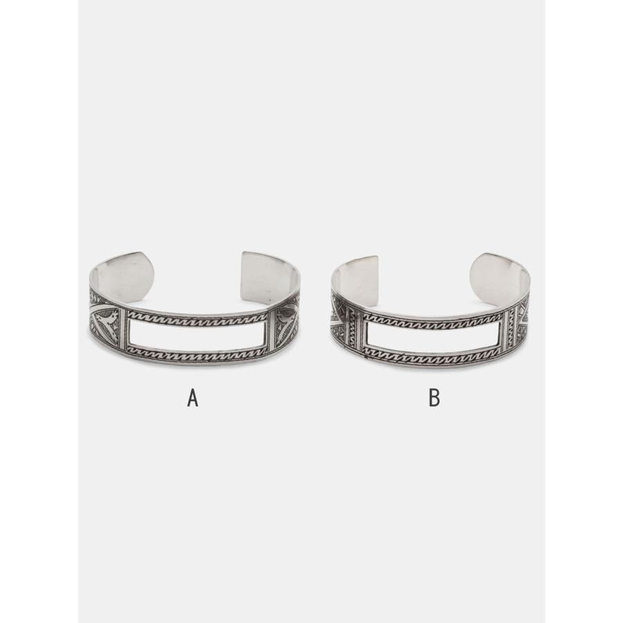 TOUAREG SILVER JEWELRY トゥアレグ シルバー ジュエリー カットアウト スクエア バングル 正規品 腕輪 カフ ブレスレット シルバー 銀 ユニセックス 人気の画像