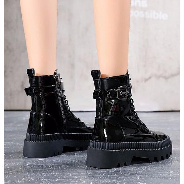 ショートブーツ レディース ブーツ レースアップブーツ 編み上げブーツ 厚底 かっこいい 美脚 スカートでもパンツでも カッコ良く使えます Dg550ze イツモストア 通販 Yahoo ショッピング