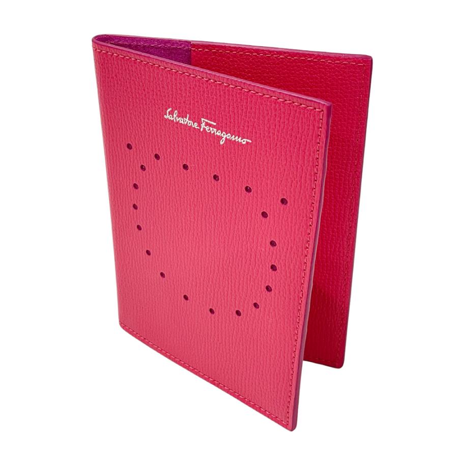 中古A/美品 Salvatore Ferragamo サルヴァトーレフェラガモ パスポート 