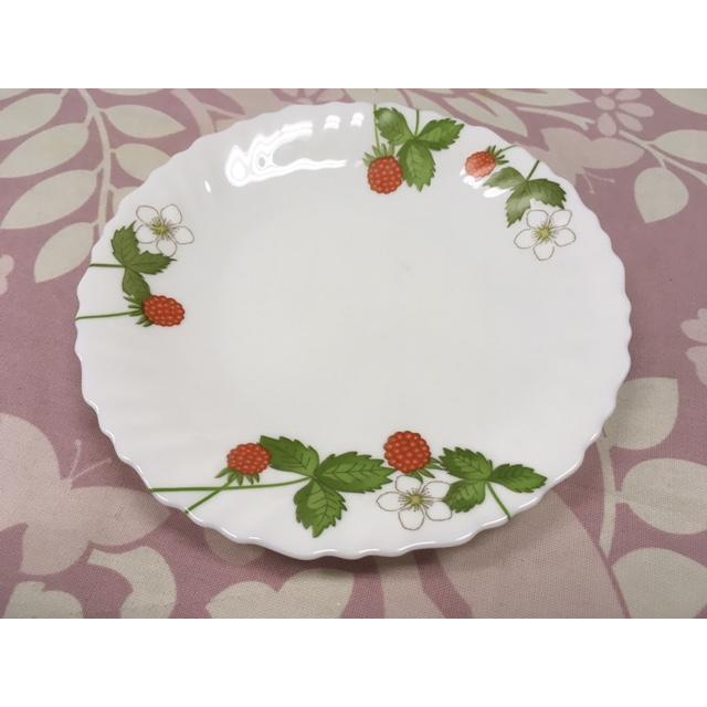 メーカー公式 35 Off Iwaki イワキ ファミエット 野イチゴ柄 小皿 B Ws Iwakiキッチンショップ ヤフー店 通販 Yahoo ショッピング