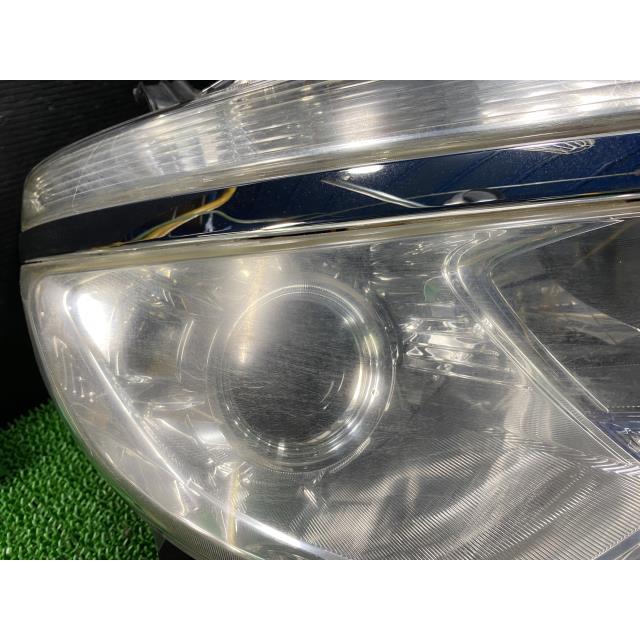 ランディ DAA-SHC26 右ヘッドランプASSY G41 100-23683 35100-51Z40の画像
