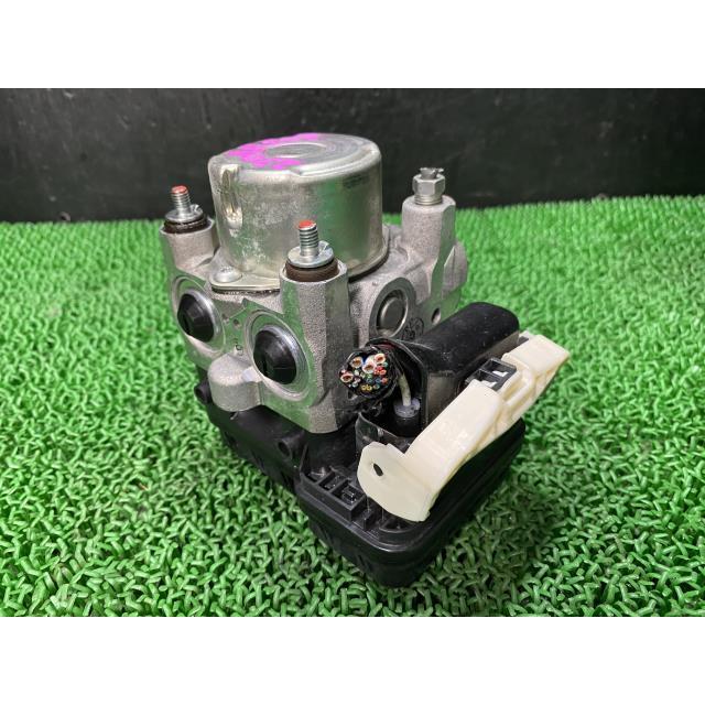 ジムニー JB23W ABSアクチュエーターAssy ジムニー ABA-JB23W ABSアクチュエーター Z7T 133800-0420 56100-57MA0