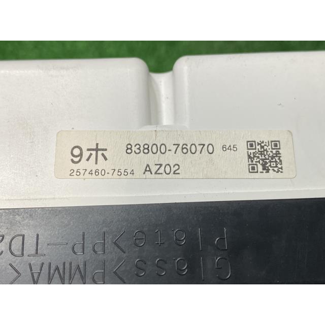 レクサス CT DAA-ZWA10 スピードメーター 8U1 257460-7554 83800 レクサス CT DAA-ZWA10 スピードメーター 8U1 257460-7554 83800