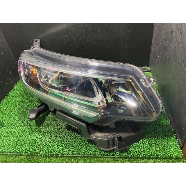 フリード フリード＋ 6BA-GB5 右ヘッドランプASSY B634P W2172 33100 