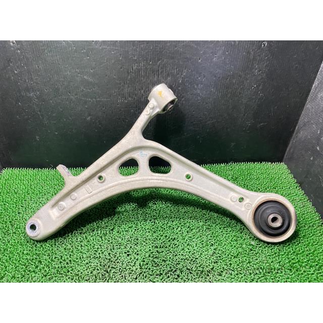 WRX DBA-VAG 右Fロアアーム G1U 20202VA000 : 202409040151720 