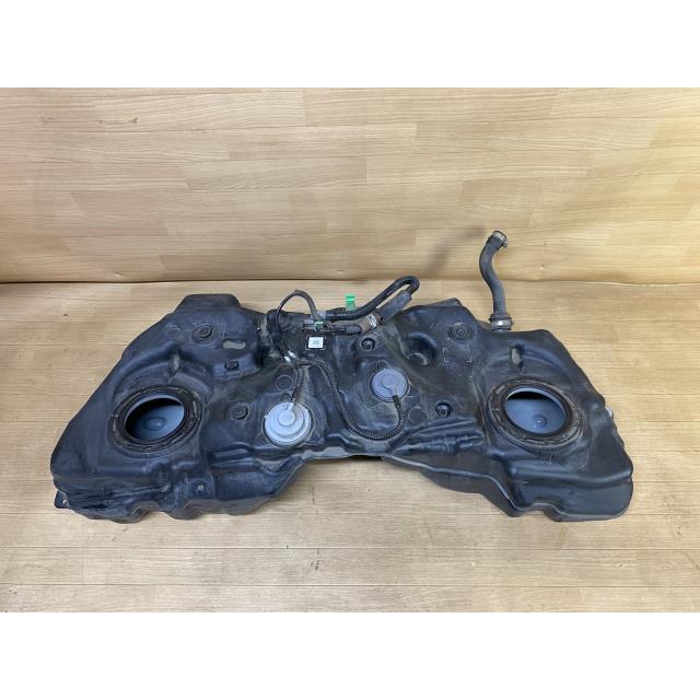 クラウン 6AA-AZSH20 フューエルタンク 219 S7111-30620 77001-30660