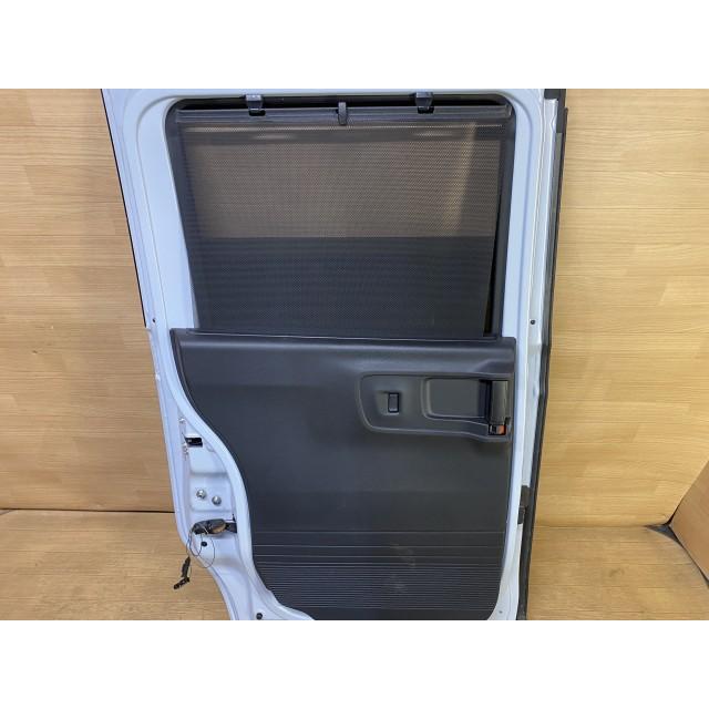 N-BOX N−BOX 6BA-JF5 左RドアASSY NH902P M2P2 67550-32R-900ZZ
