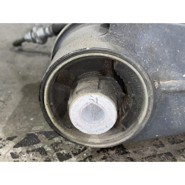 クロスビー 4AA-MN71S RアクスルビームASSY D7Z  46500-76R11の画像