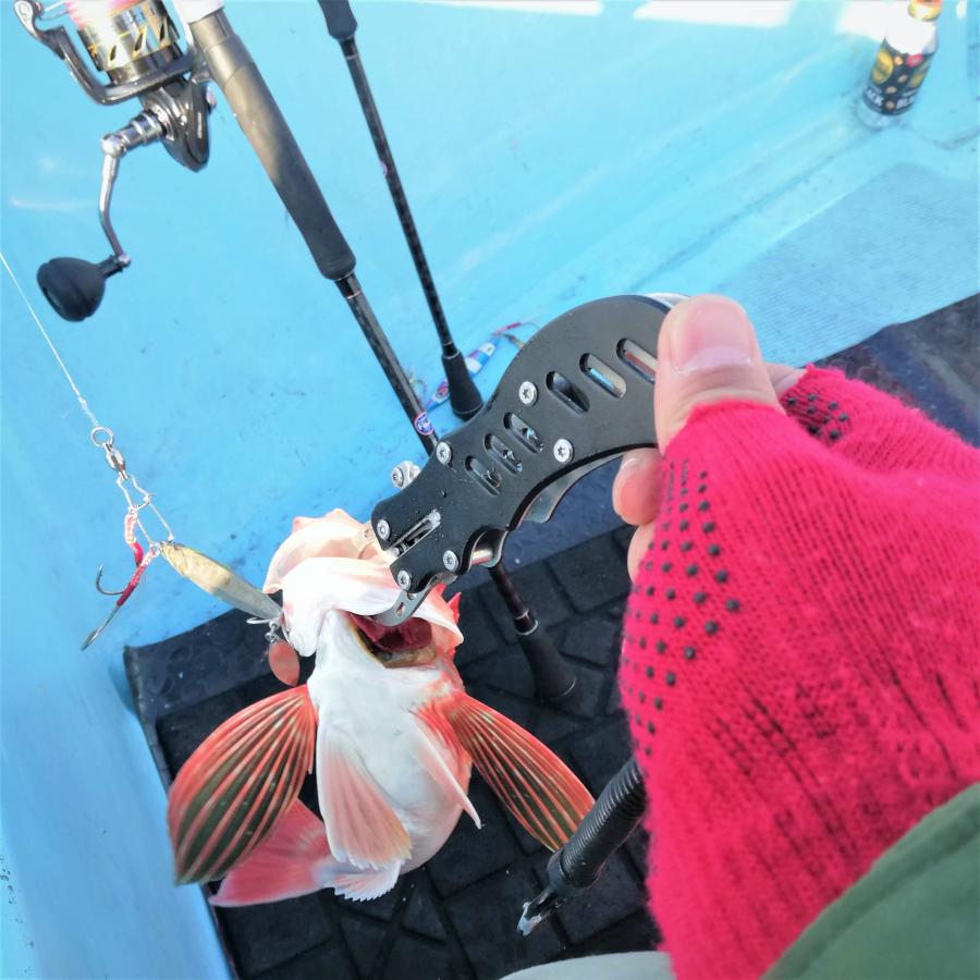 ブレードフック 4# 1個 シルバー トレブルフック スピンテイル 青物 ブリ サワラ サゴシ 釣り |  | 07