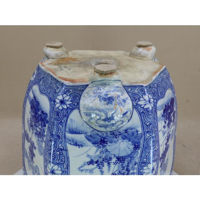 盆栽鉢】 時代鉢 有田焼 草花紋染付六角鉢(一辺32.5cm 無傷 盆栽鉢】 時代鉢 有田焼 草花紋染付六角鉢(一辺32.5cm 無傷