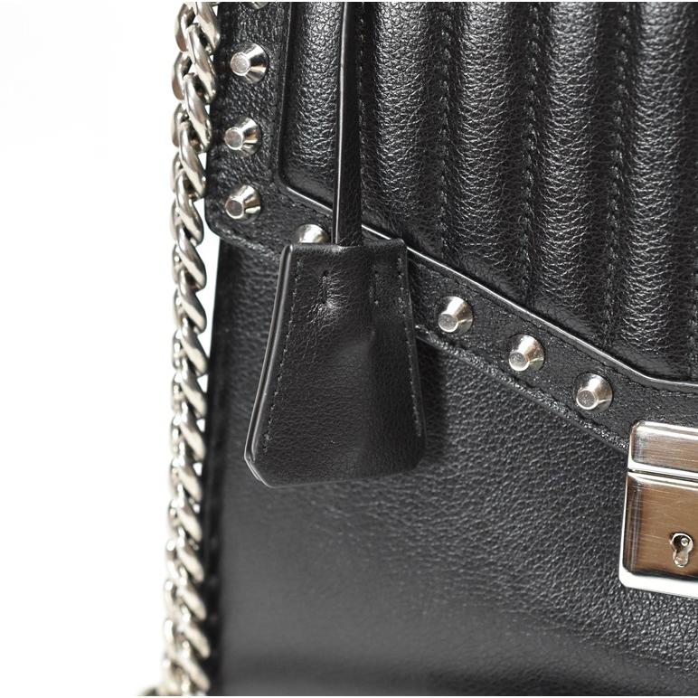 美品プラダレザー2wayバッグ 国内発送！PRADA(プラダ)レザー トート ショルダーバッグ 2way