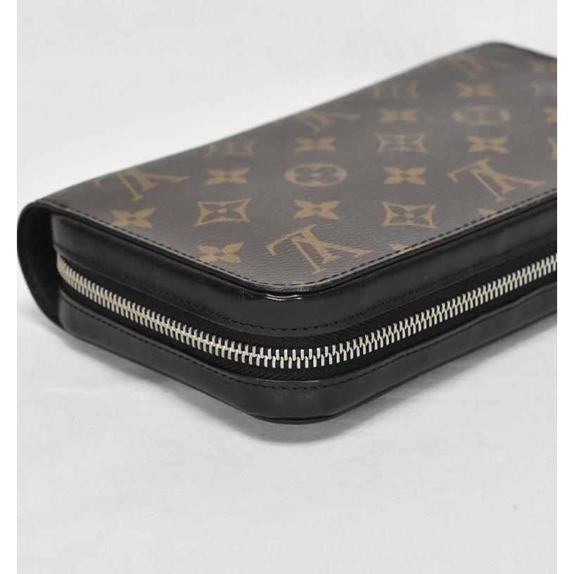 LOUIS VUITTON（ルイ・ヴィトン） モノグラム・マカサー ジッピーXL