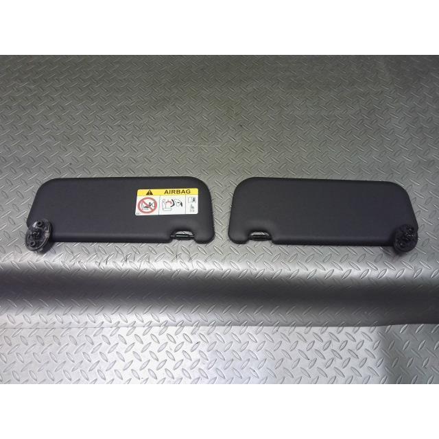 トヨタ（TOYOTA）♪ヤリス MXPA10♪サンバイザー♪左右セット☆彡