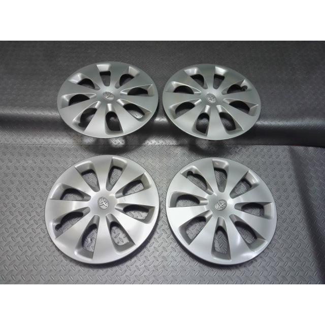 トヨタ（TOYOTA）アクア NHP10 ホイールキャップ 4枚セット 