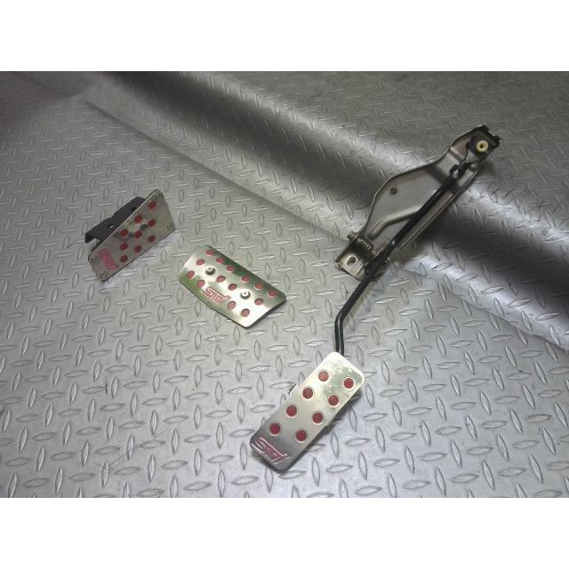 STI スバル車用 ペダルカバーセットBH5レガシィ