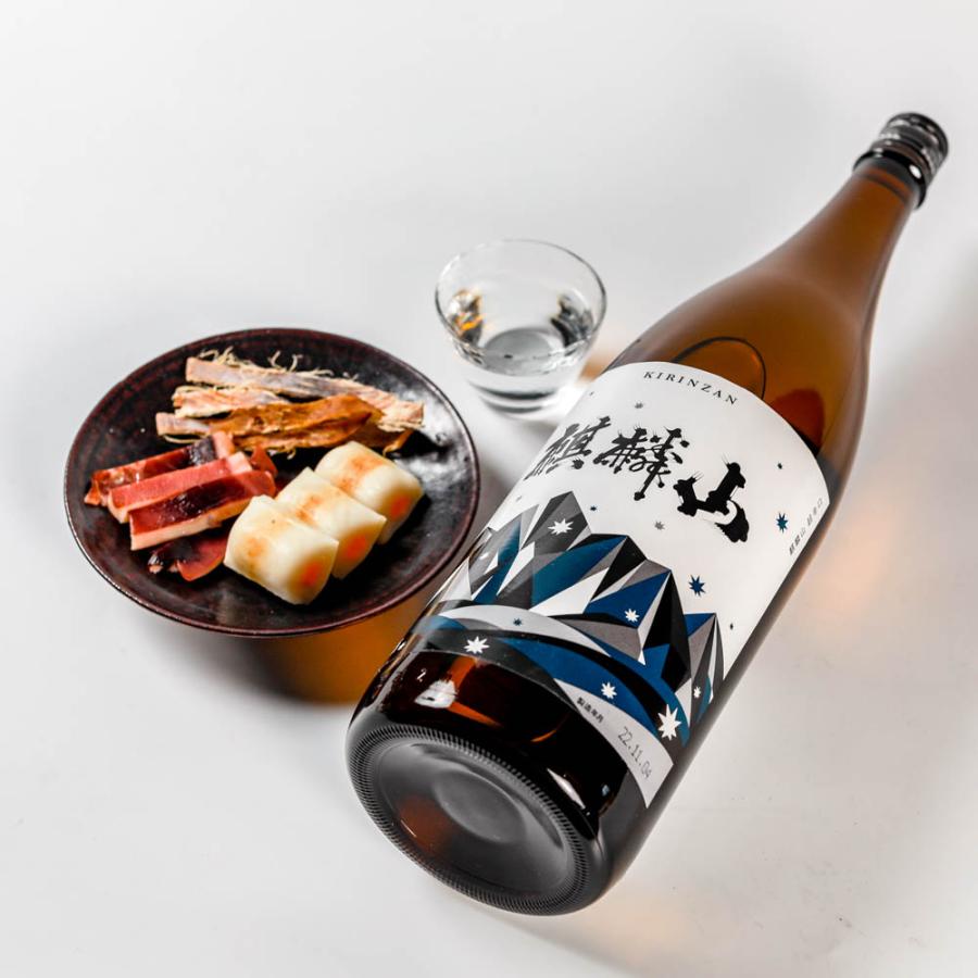 麒麟山 新 超辛口 1.8L 麒麟 キリン 日本酒 淡麗酒 伝統辛口 麒麟山