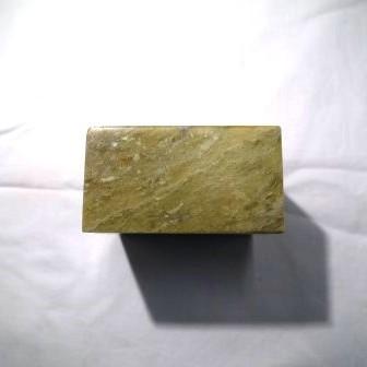 青田青白章石　7.5cm角　高4cm |  | 02