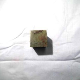 青田青白章石　3cm角　高5cm |  | 01