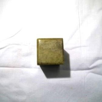 青田青白章石　3.5cm角　高5cm |  | 01