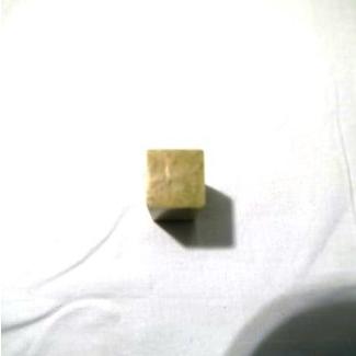 青田青白章石　1.8cm角　高5cm |  | 01