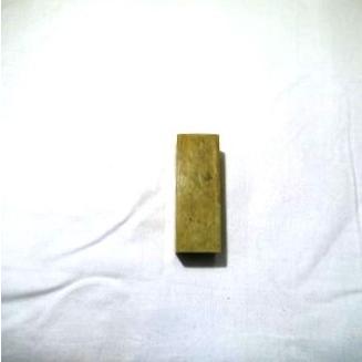 青田青白章石　1.8cm角　高5cm |  | 02