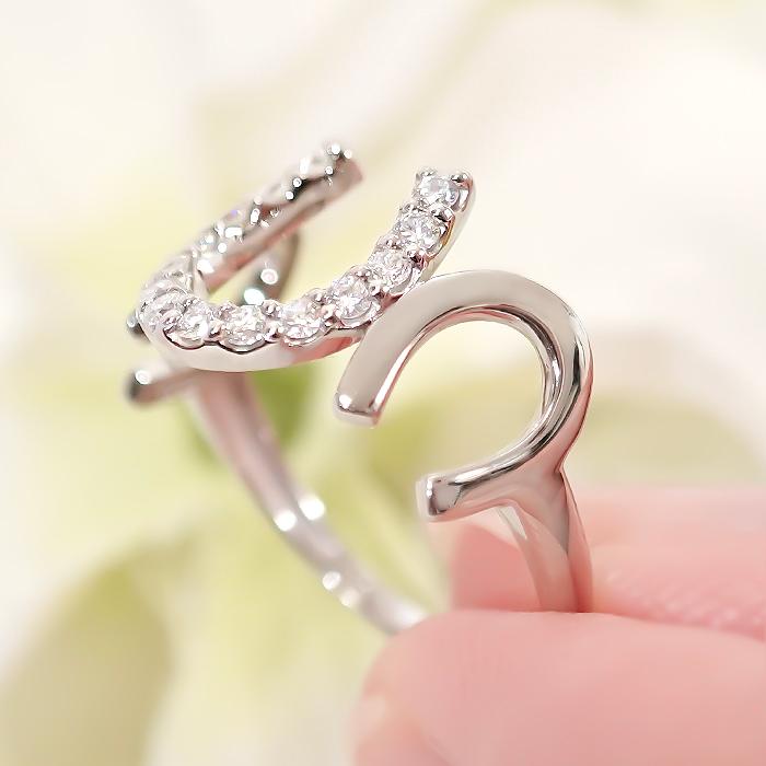 Pt950 0.30ct 馬蹄 ダイヤモンド リング 送料無料 PT プラチナ ホースシュー 馬蹄リング 幅広 お守り ハッピーモチーフ 指輪 可愛い 贈り物  ダイヤ AU-0456の画像