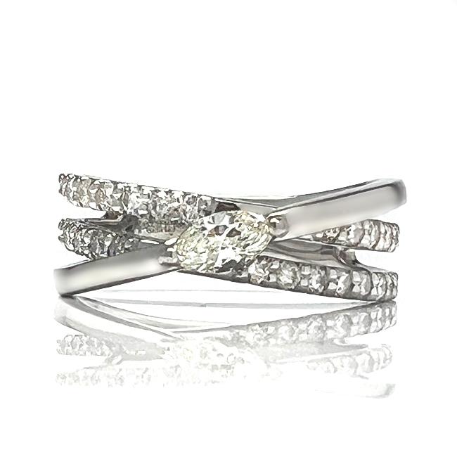 マーキスカット　　pt900　プラチナ　ダイヤモンド　0.40ct　リング　ジュエリー 　ギフト　プレゼント　品質保証書　送料無料 | ブランド登録なし