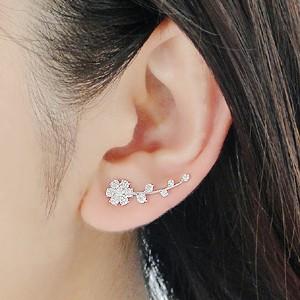 K18YG/WG/PG ゴールド ダイヤモンド ダイヤ ピアス フラワー