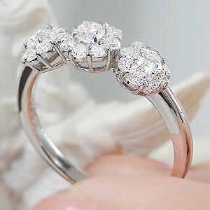 Pt900 リング pt900 0.65ctUP ダイヤモンド フラワー リング : ジュエリー for you