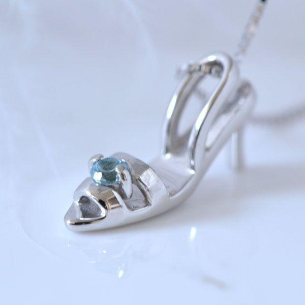 ブルートパーズ シンデレラの靴ペンダントネックレス　11月誕生石　K10WG 誕生日 ジュエリー アクセサリー プレゼント