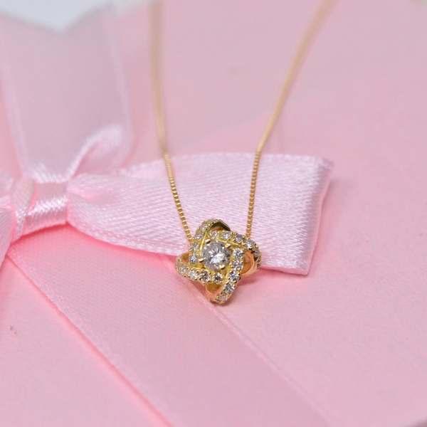 ダイヤモンド 18金 ネックレス オシャレな デザイン K18 18K ゴールド 