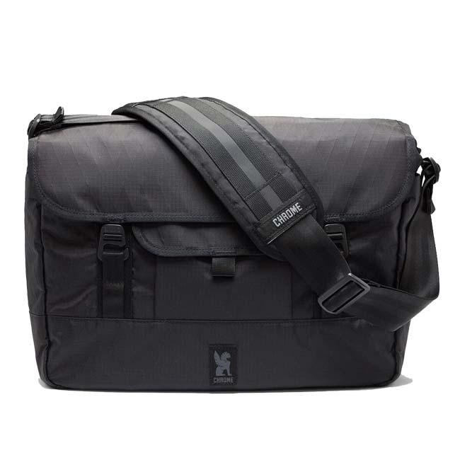 CHROME クローム ショルダーバッグ9L／メッセンジャーバッグ ブラック美品 CHROME バッグ