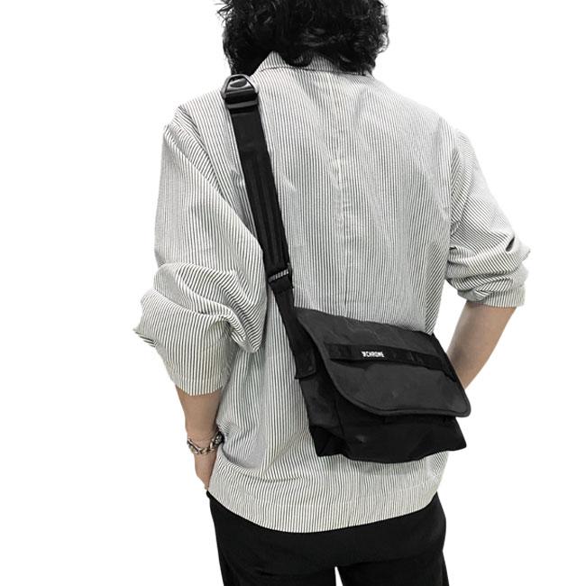 CHROME（クローム） ショルダー バッグ メンズ CHROME COURIER FLAP