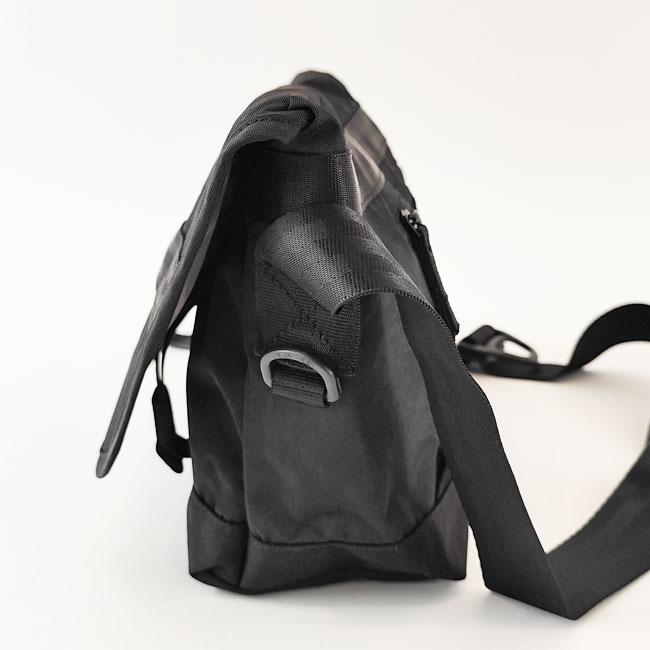 CHROME（クローム） ショルダー バッグ メンズ CHROME COURIER FLAP
