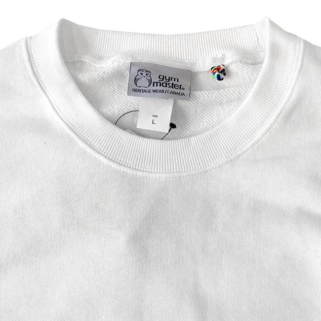 ホワイト クルーネック トレーナー アームパッチ付き ホワイト クルーネック トレーナー アームパッチ付き