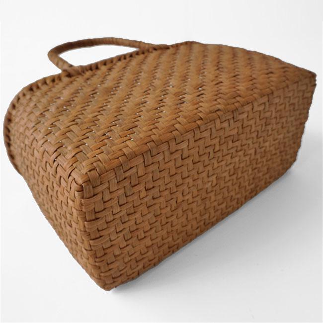 かごや　山葡萄かごバッグ　角型（小サイズ） かごや山葡萄かごバッグ角型（小サイズ）