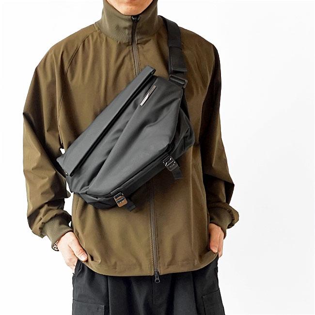 NIID ニード ボディバッグ メンズ URBANATURE R1 SLING BAG NIID ニード ボディバッグ メンズ URBANATURE R1 SLING BAG