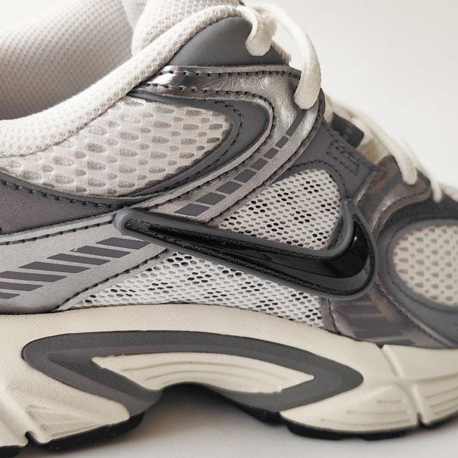 NIKE（ナイキ） スニーカー シューズ 靴 V5 RNR メンズ メッシュ Y2K 