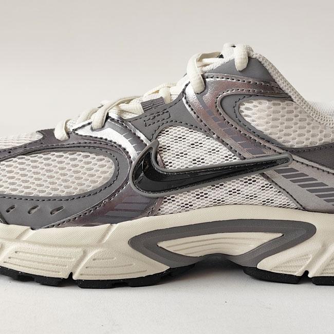 NIKE（ナイキ） スニーカー シューズ 靴 V5 RNR メンズ メッシュ Y2K 