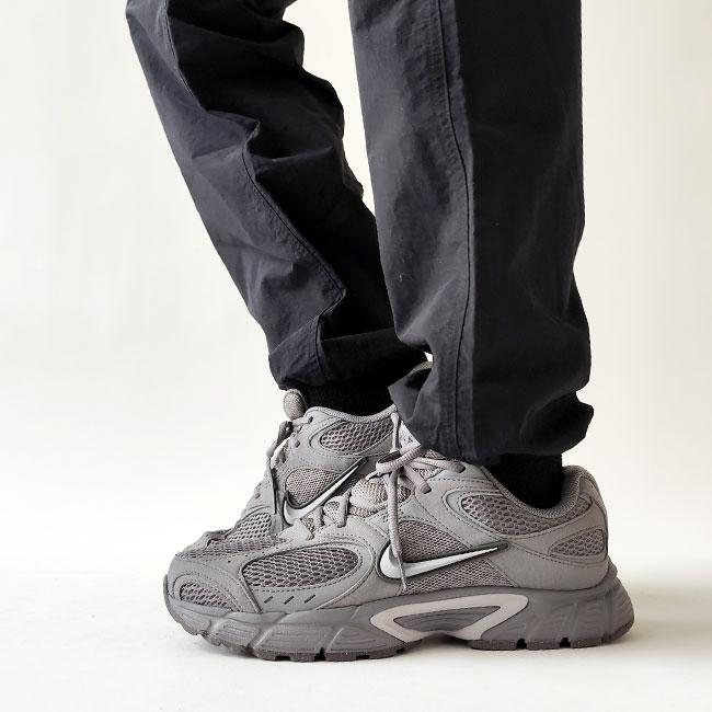 NIKE（ナイキ） スニーカー シューズ 靴 V5 RNR メンズ メッシュ Y2K 